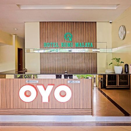Oyo 1009 Hotel Bumi Malaya Medan Dış mekan fotoğraf
