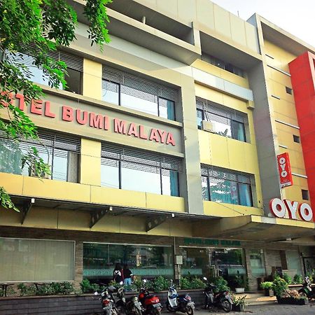 Oyo 1009 Hotel Bumi Malaya Medan Dış mekan fotoğraf
