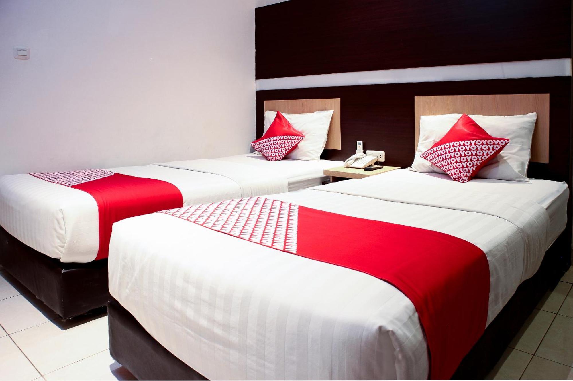 Oyo 1009 Hotel Bumi Malaya Medan Dış mekan fotoğraf